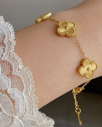 Bracelet Trèfle Doré Signature