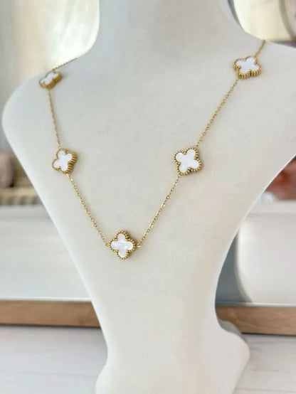 Collier Élégance Trèfle Blanc