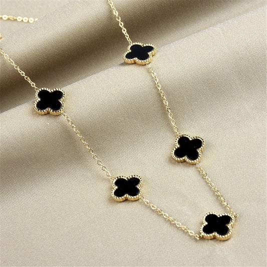 Collier Intemporel Trèfle Noir